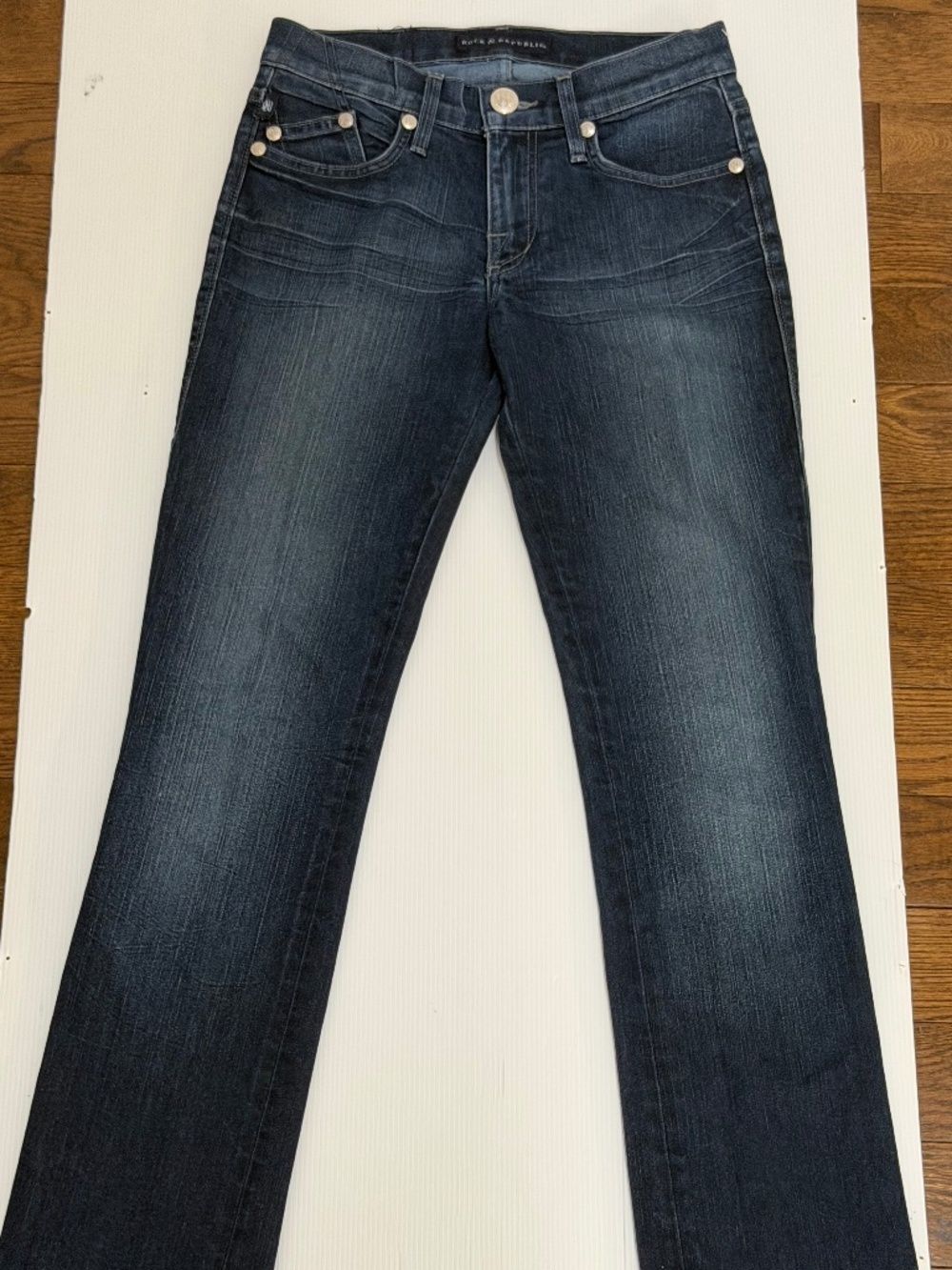 Rock & Republic Sienna Straight Leg Jeans – Studded Pockets – Size 25